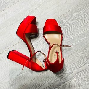 Bright red platform heels size 9W